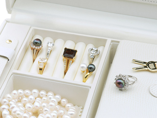 Vintage Jewelry