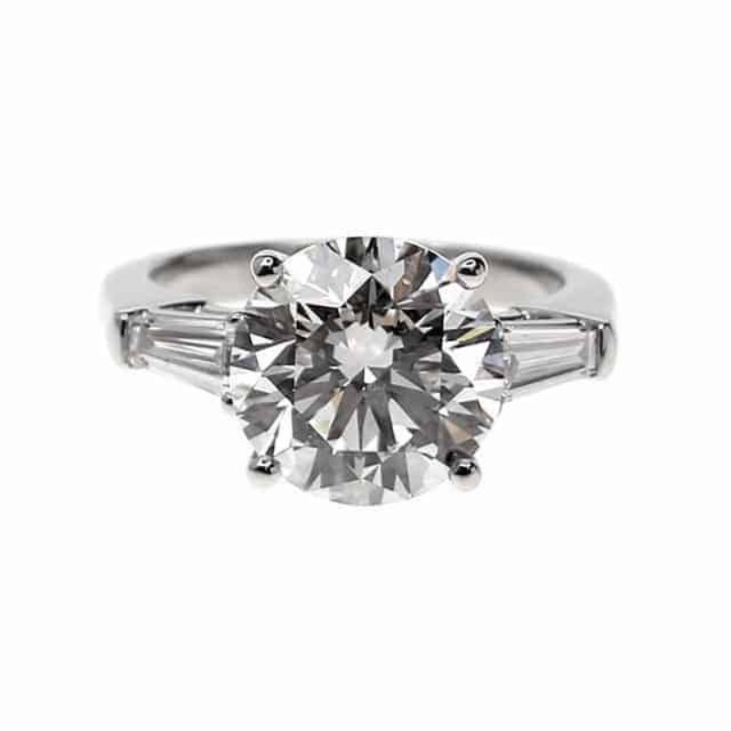 https://www.simonsjewelers.com/upload/product/Platinum 3-Stone Round Brilliant Cut Diamond Engagement Ring with 5.02ct Center