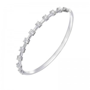 3.38ctw White Gold Diamond Bangle