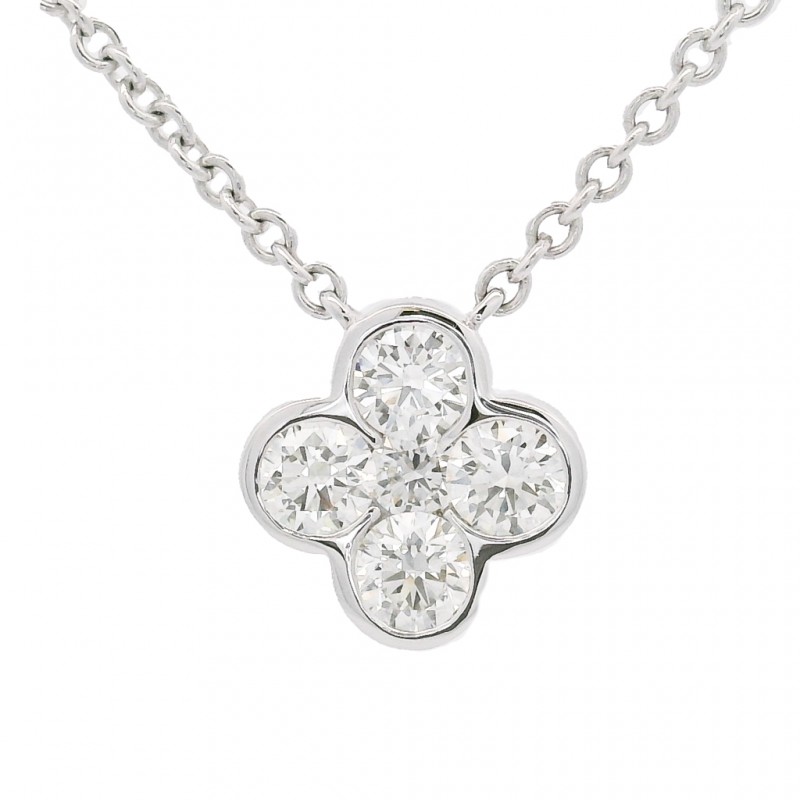 18k White Gold Clover Shape Diamond Pendant