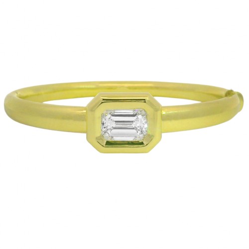 Rahaminov 18k Yellow Gold Bezel Set 4.03 Carat Emerald Cut Diamond Bangle