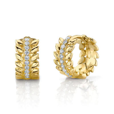 https://www.simonsjewelers.com/upload/product/Yellow Gold Diamond Laurel Wreath Huggie Earrings