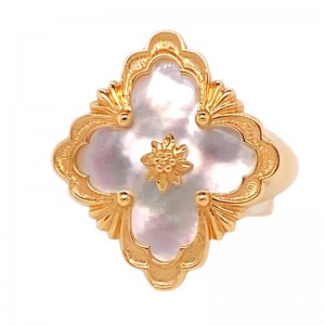 Buccellati Yellow Gold Mother of Pearl Ring