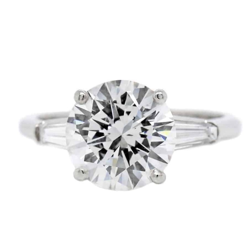 https://www.simonsjewelers.com/upload/product/Platinum 3-Stone Round Brilliant Cut Diamond Engagement Ring with 3.06ct Center