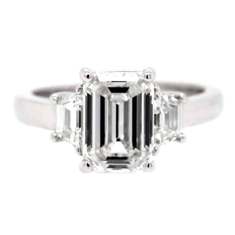 https://www.simonsjewelers.com/upload/product/Platinum 3-Stone Emerald Cut Diamond Engagement Ring with 2.41ct Center