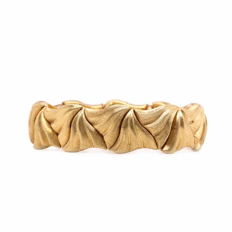 https://www.simonsjewelers.com/upload/product/Yellow Gold Bracelet
