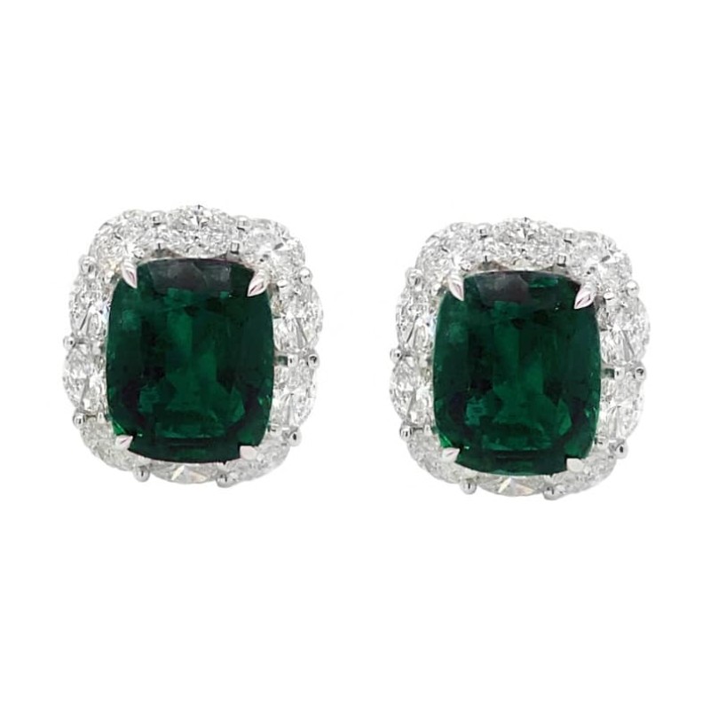 https://www.simonsjewelers.com/upload/product/9.05ctw White Gold Cushion Cut Emerald & Diamond Halo Earrings