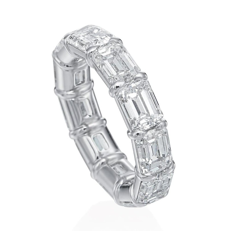https://www.simonsjewelers.com/upload/product/Rahaminov White Gold Emerald Cut Diamond Eternity Wedding Band