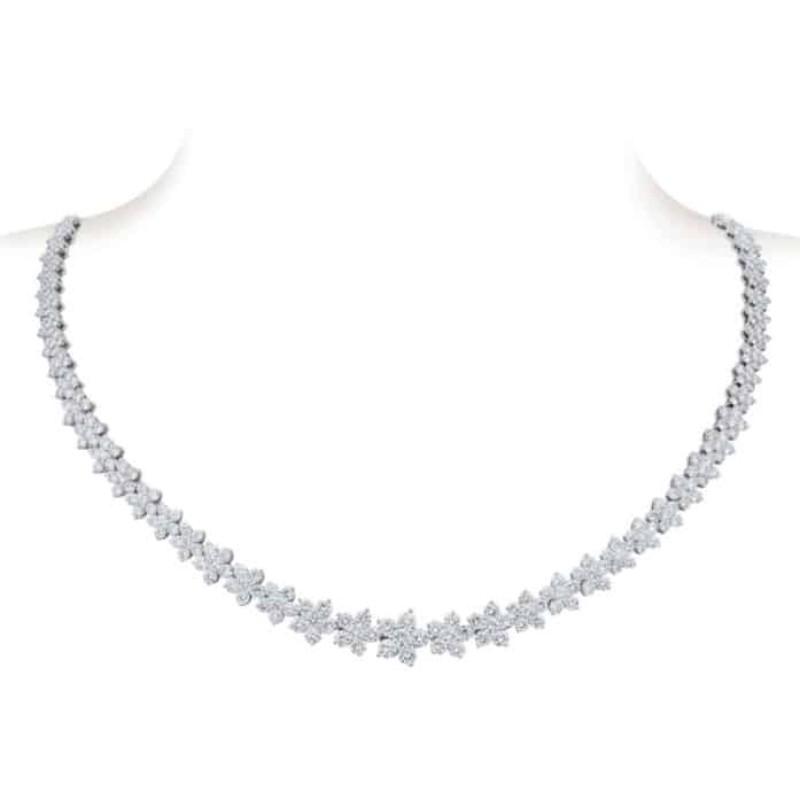 https://www.simonsjewelers.com/upload/product/White Gold Diamond Star Necklace