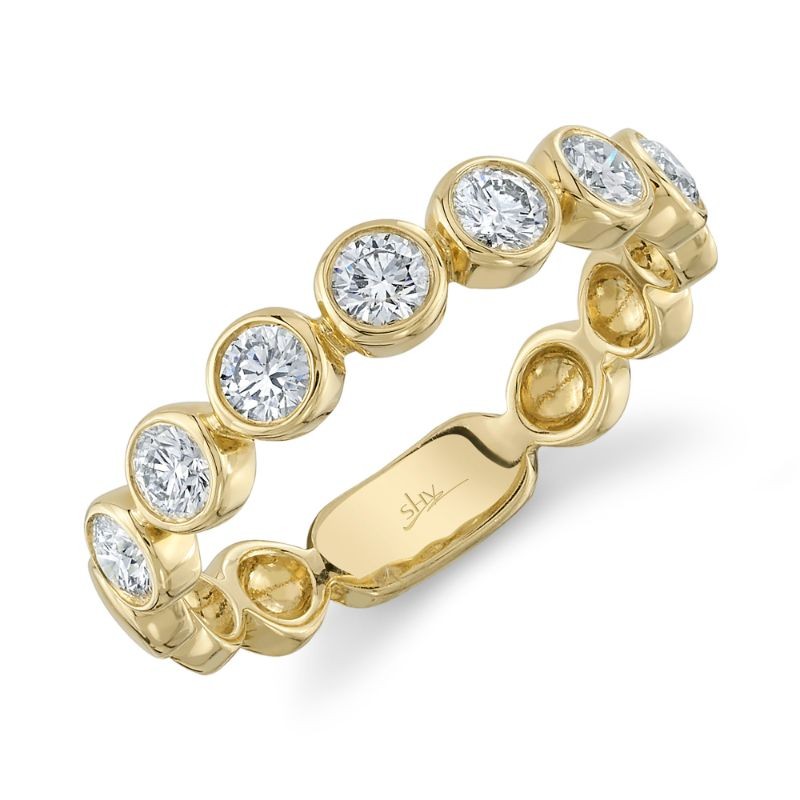 https://www.simonsjewelers.com/upload/product/Yellow Gold Bezel Set Diamond Band