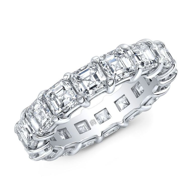 https://www.simonsjewelers.com/upload/product/Platinum Asscher Cut Diamond Eternity Band
